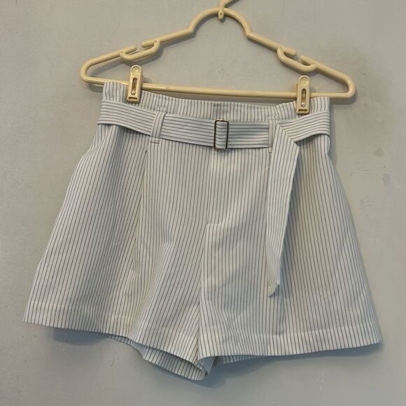 Bishop + Young white with black vertical stripe shorts Size S NWOT - Picture 2 of 7